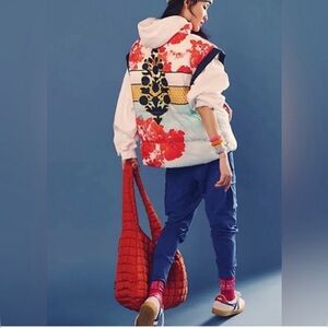 NWT Free People Movement In A Bubble Printed Puffer Vest XS Sport Floral Combo